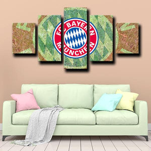 Bayern Munich Grass Emblem Wall Canvas
