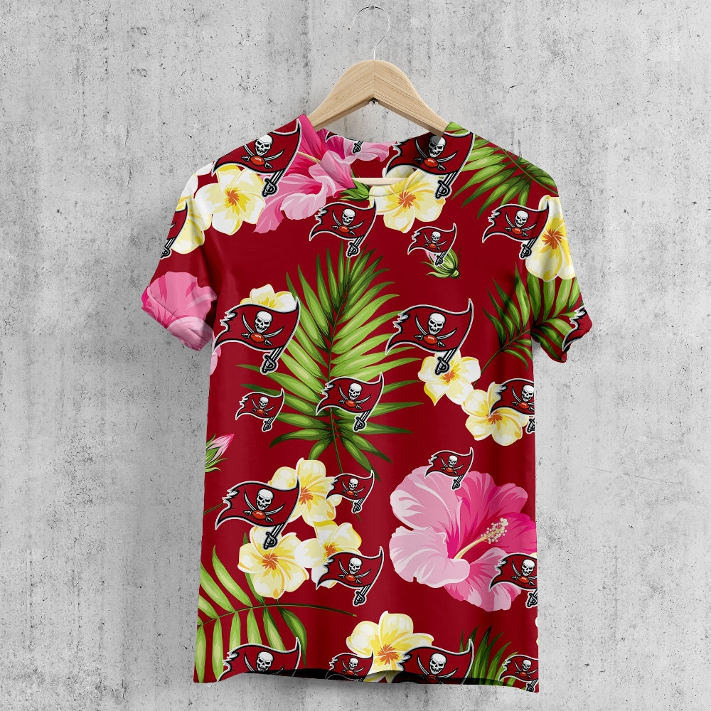 Tampa Bay Buccaneers Summer Floral T-Shirt
